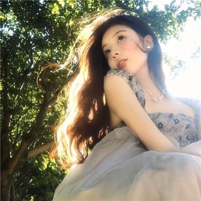 戛纳机密第一季